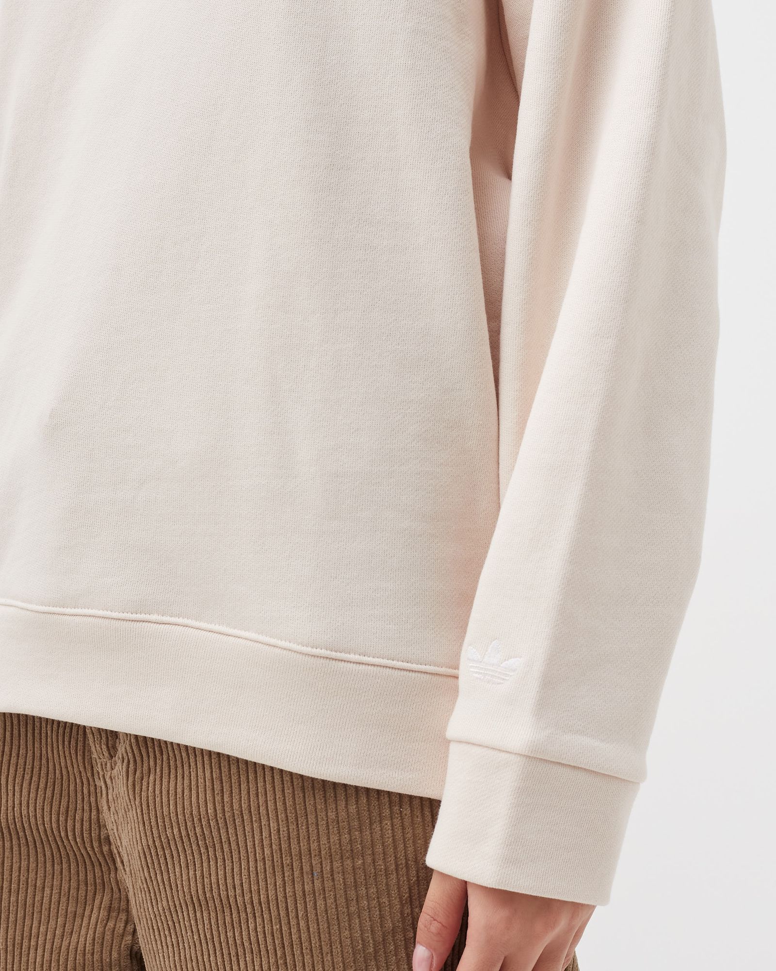 WMNS TREFOIL FRINGE EMBROIDERY SWEATSHIRT