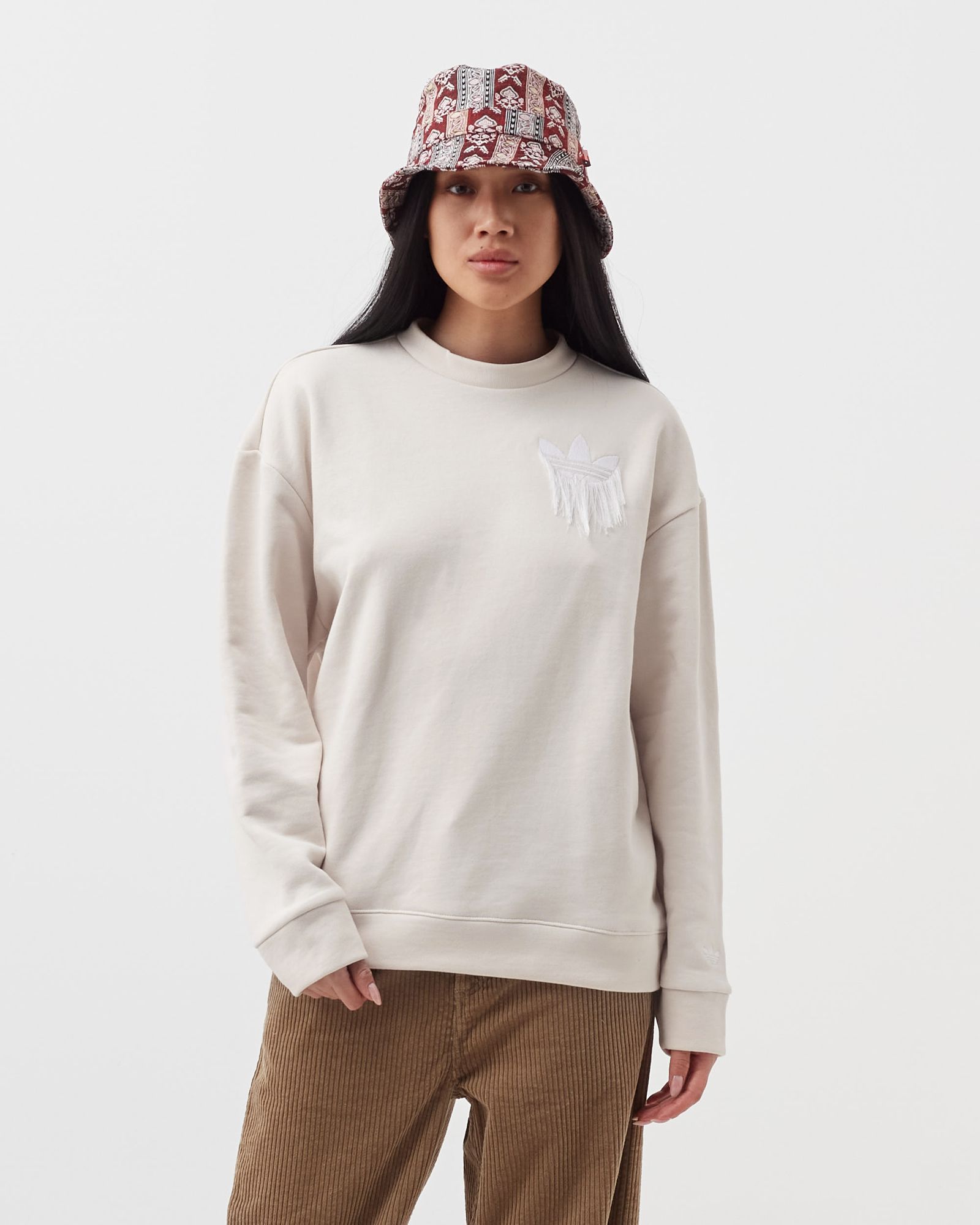 WMNS TREFOIL FRINGE EMBROIDERY SWEATSHIRT