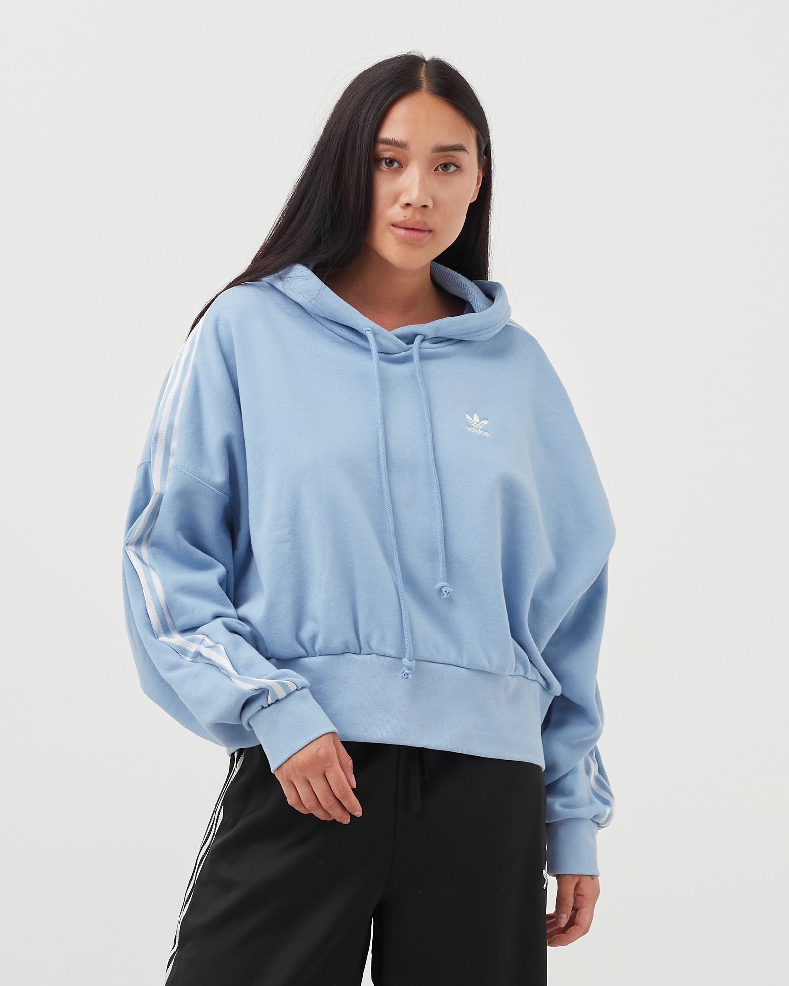 WMNS ADICOLOR CLASSICS SATIN TAPE CROPPED HOODIE