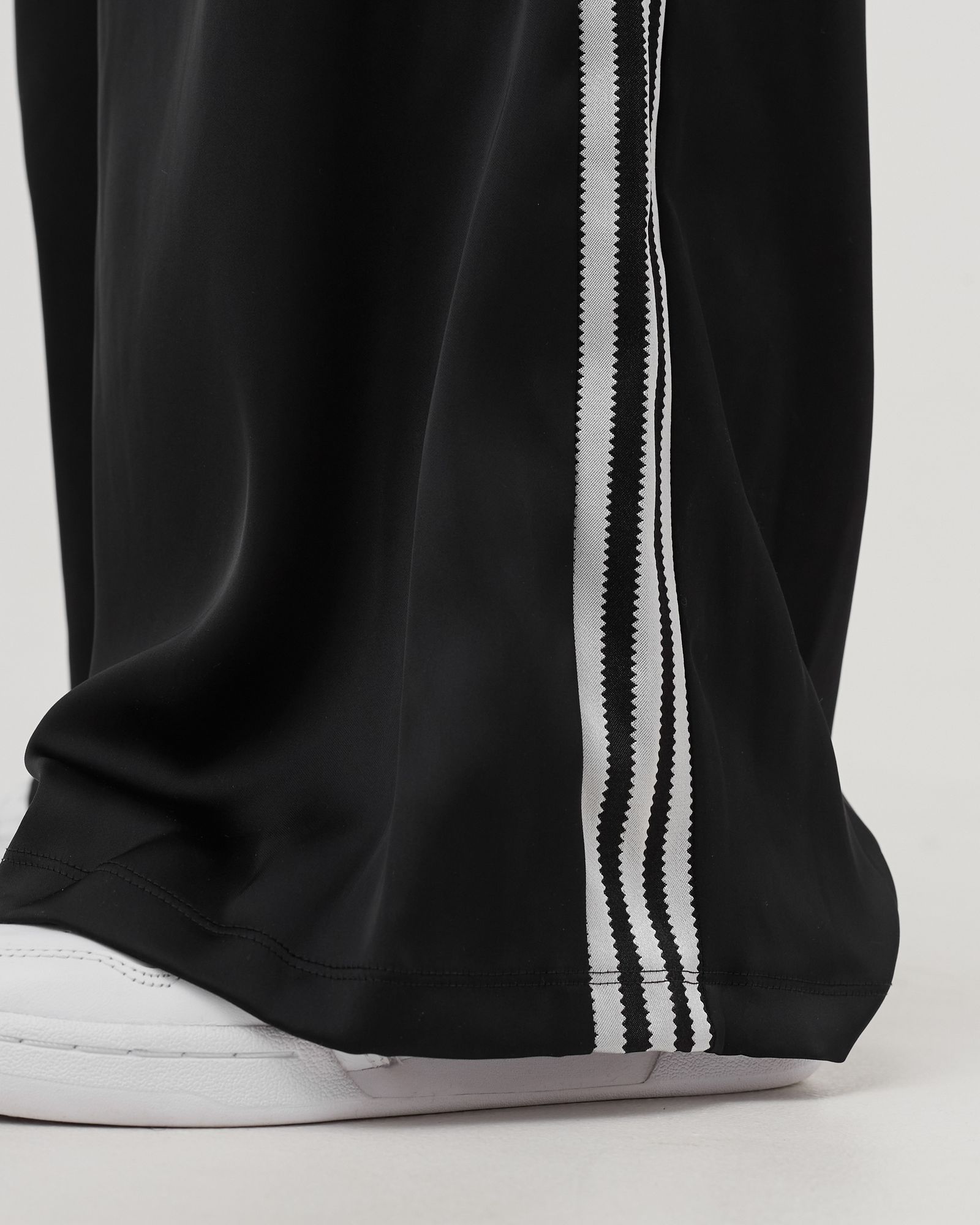 WMNS ADICOLOR CLASSICS SATIN PANTS