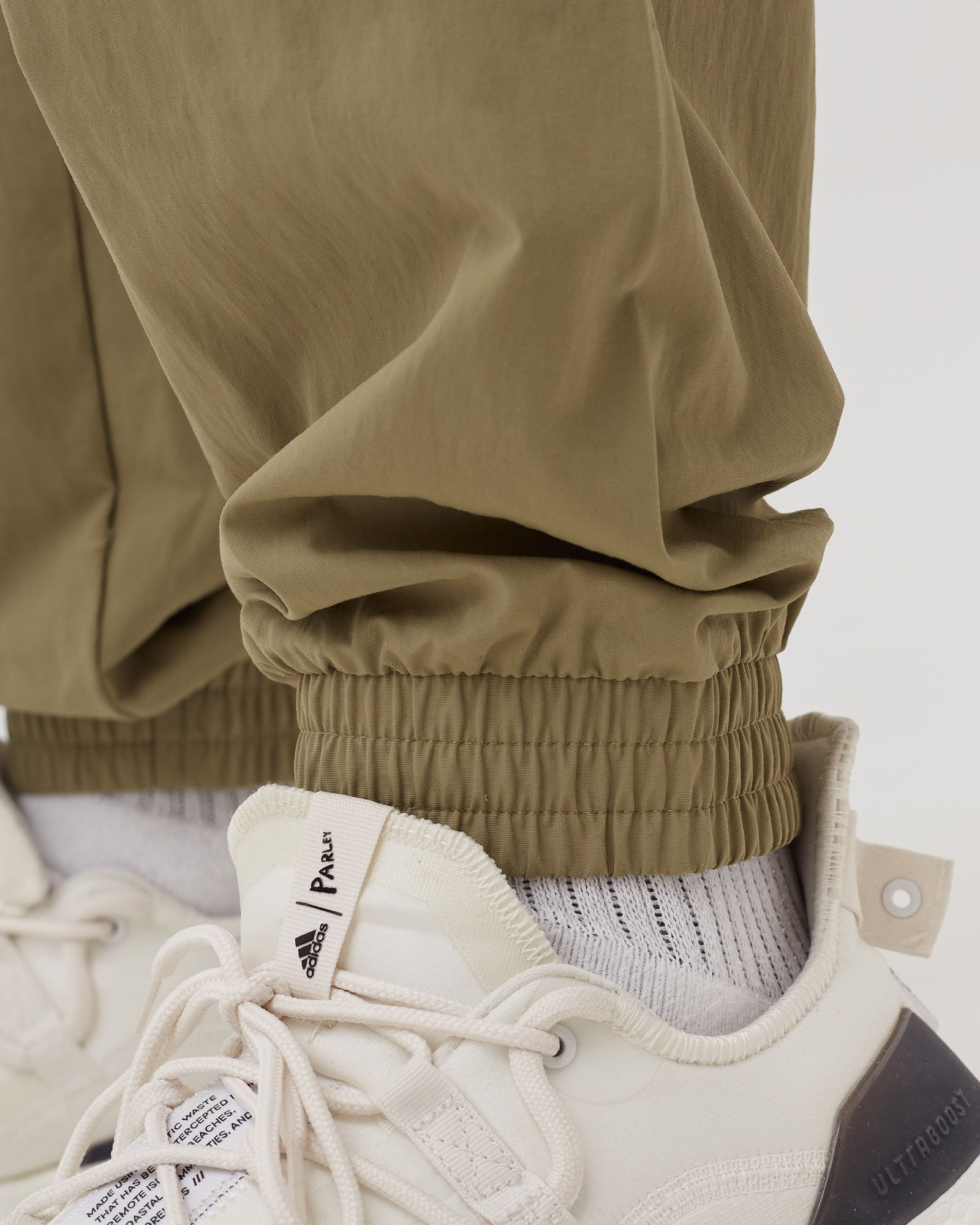 ADICOLOR CLASSICS LOCK-UP TREFOIL TRACKPANTS
