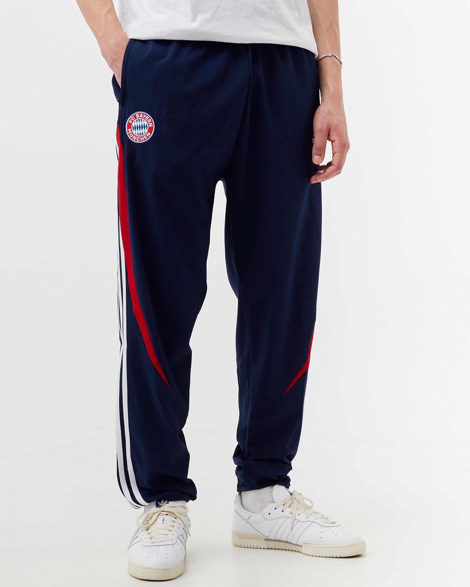 FC BAYERN TG WOVEN PANT 