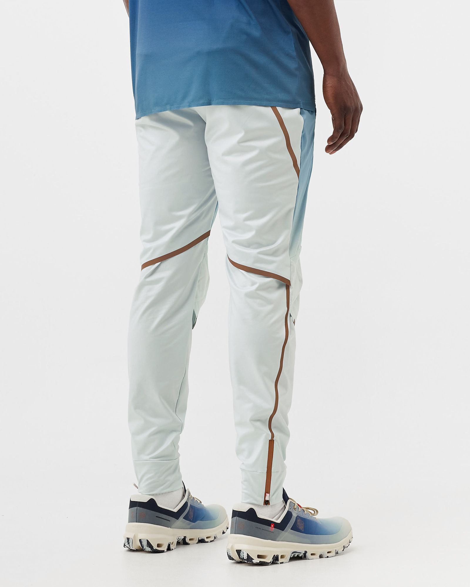 ON X LOEWE RUNNING PANTS