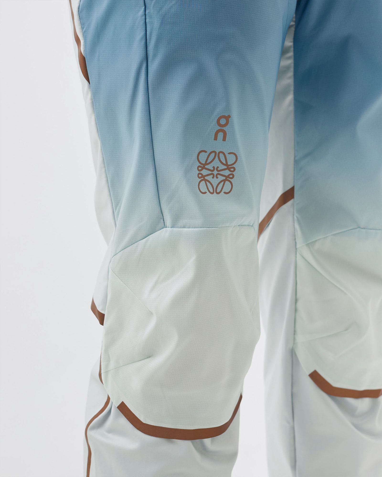 ON X LOEWE RUNNING PANTS