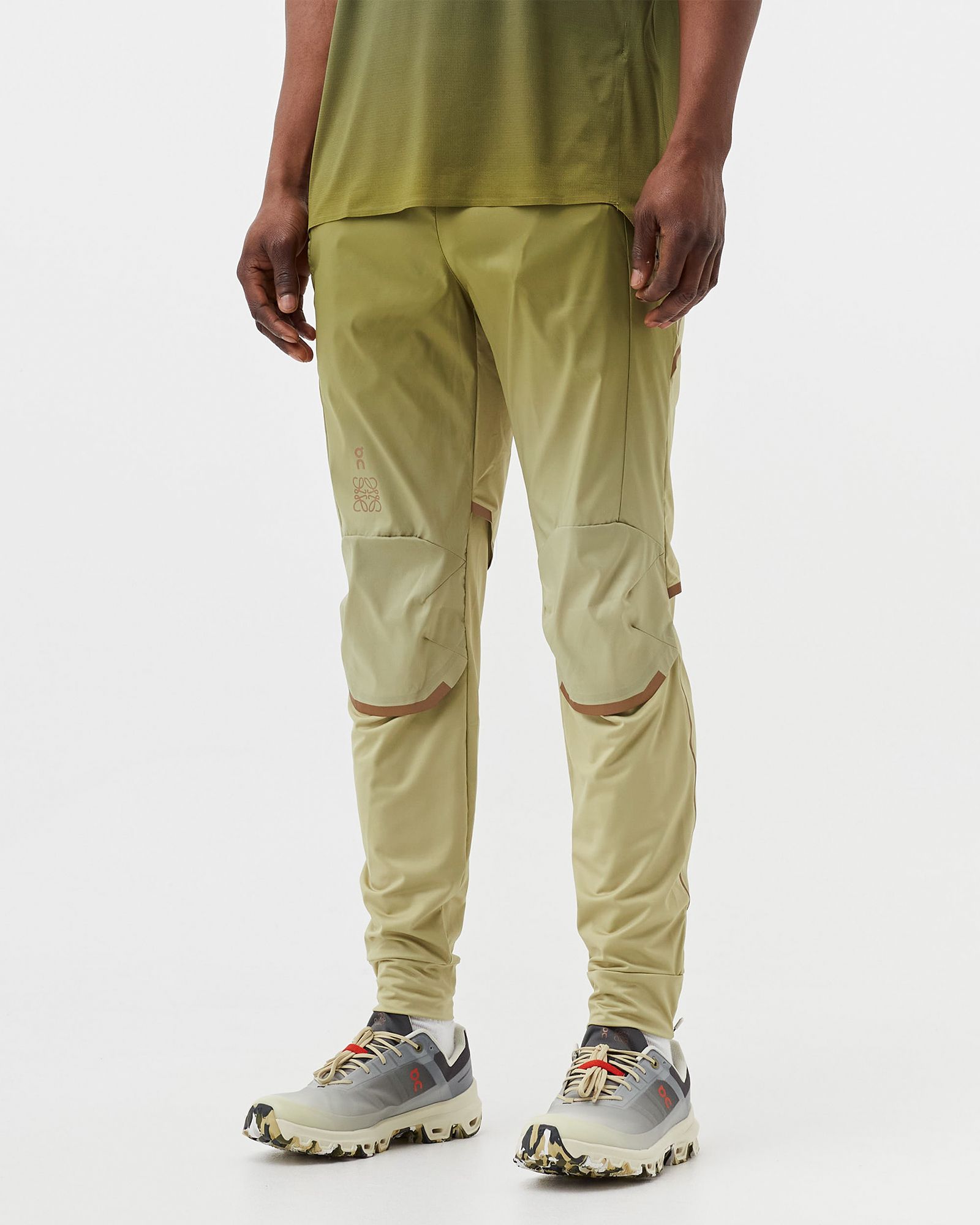ON X LOEWE RUNNING PANTS