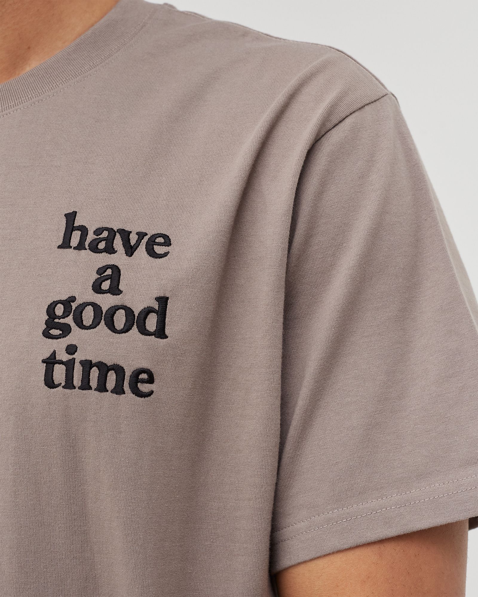 LOGO EMBROIDERED TEE