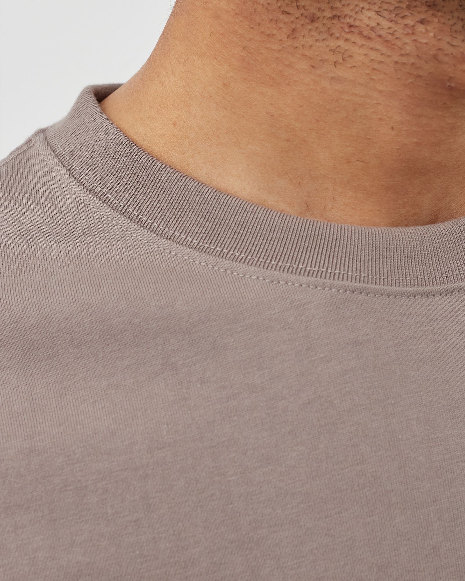 LOGO EMBROIDERED TEE