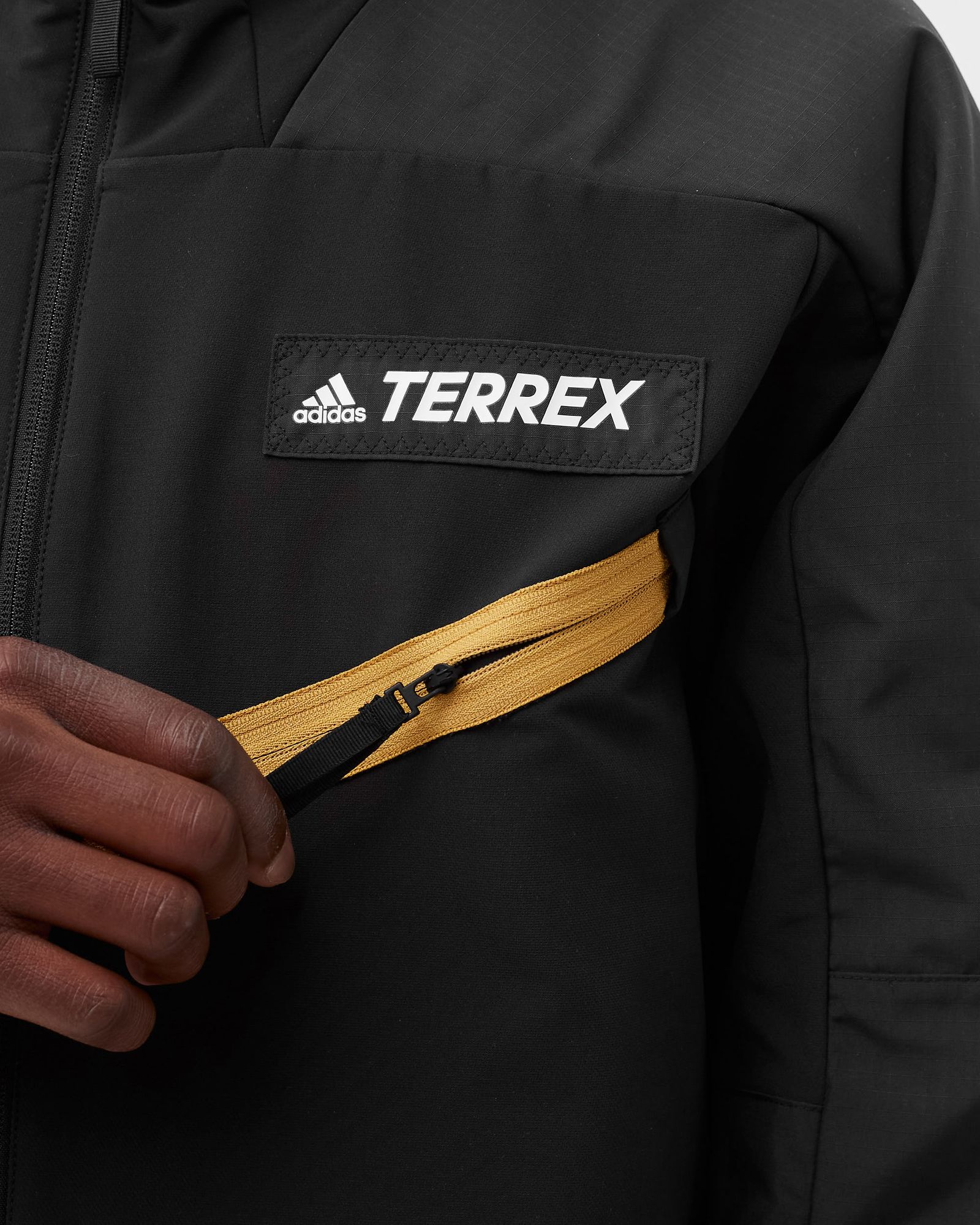 UTL SOFTSHELL JACKET