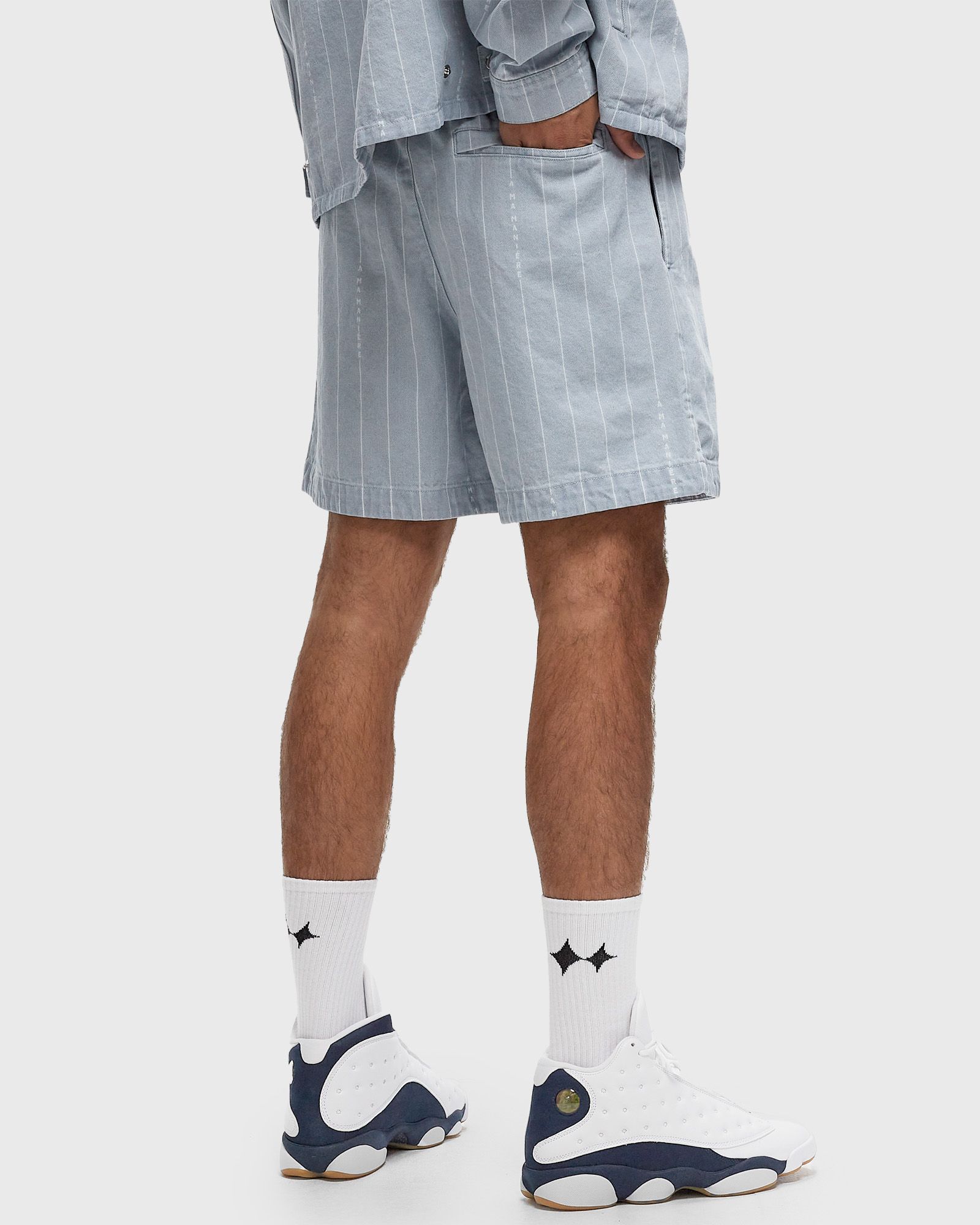 X A MA MANIÉRE SHORT