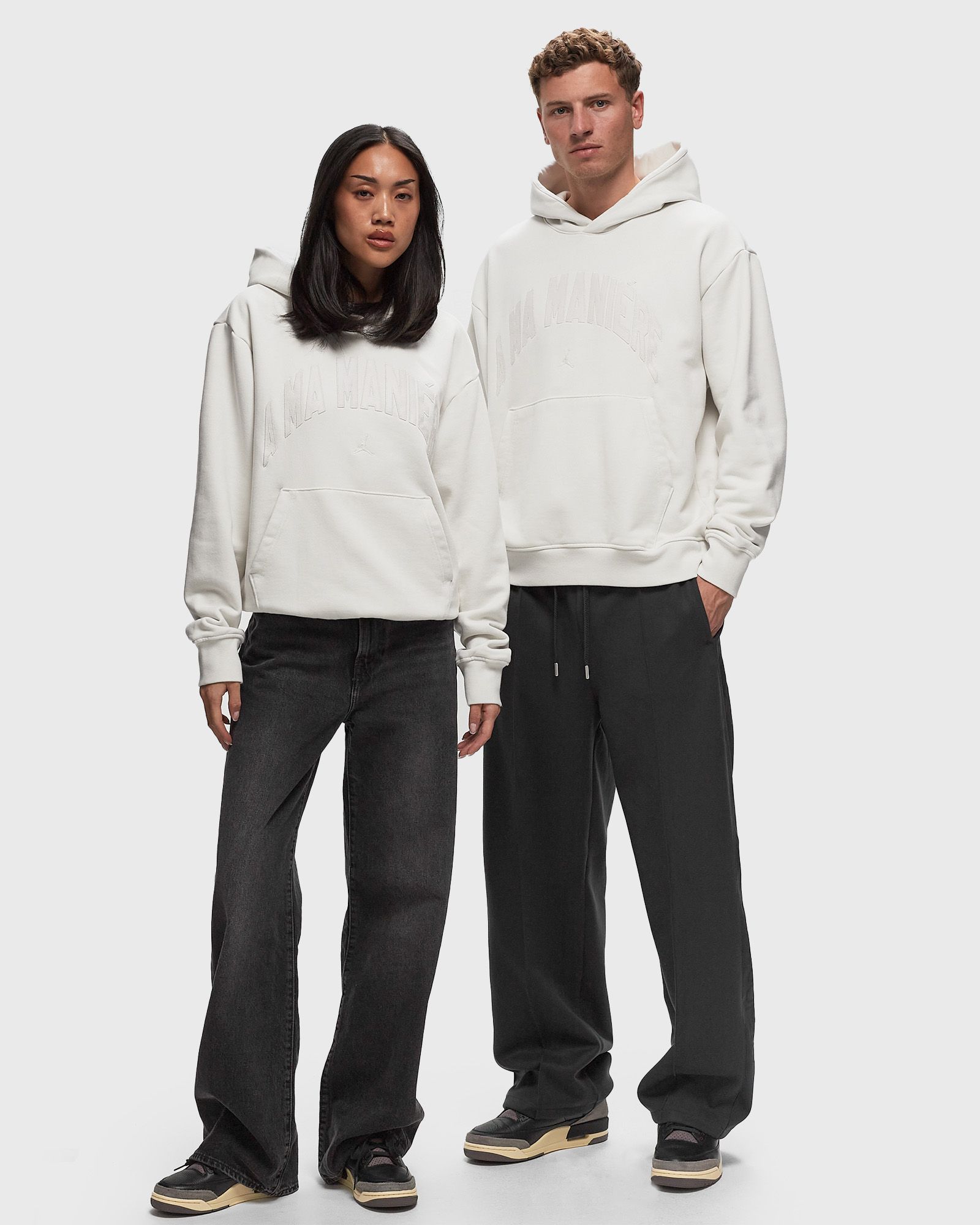 X A MA MANIÉRE HOODIE