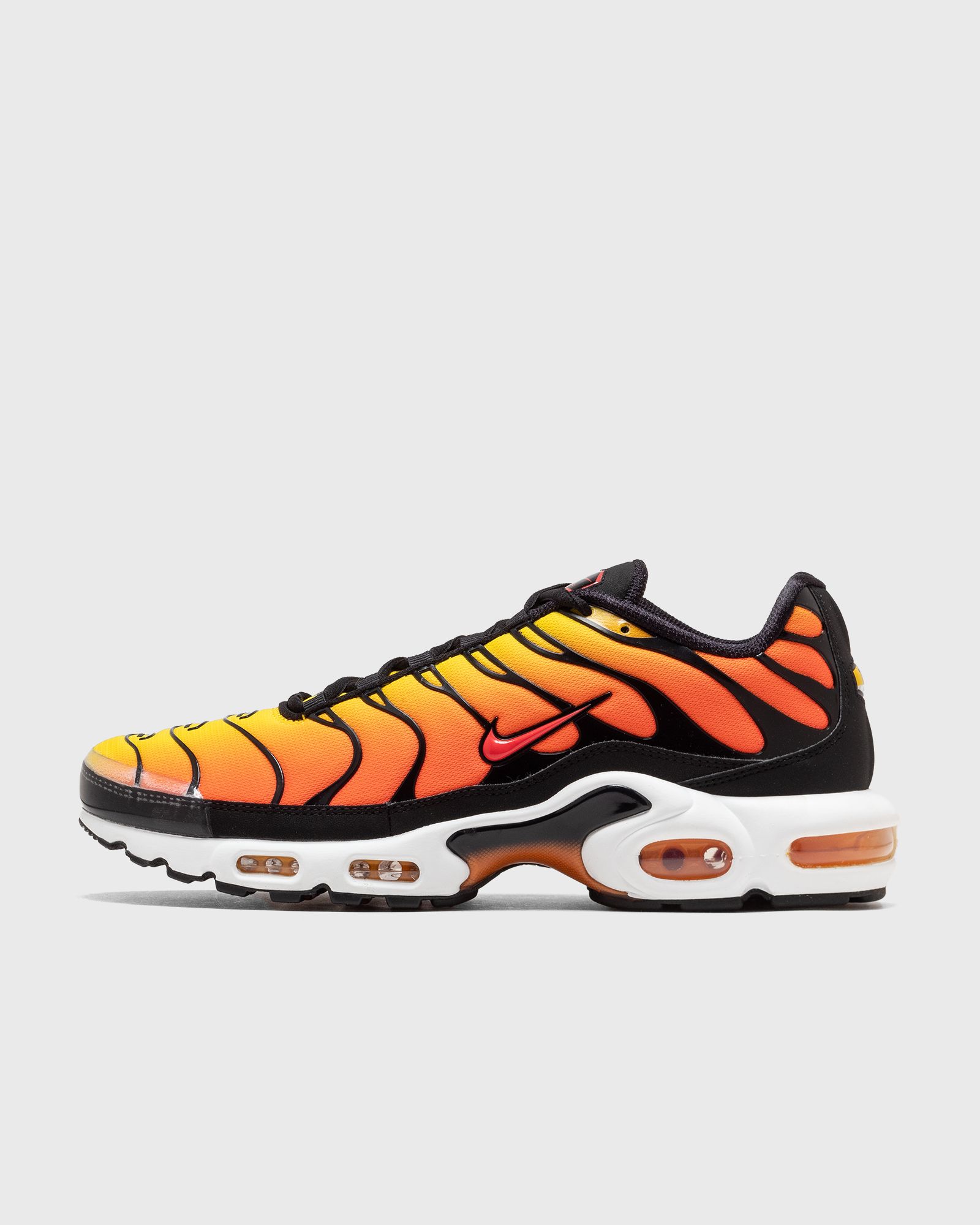 Nike AIR MAX PLUS men Lowtop orange in Größe:40