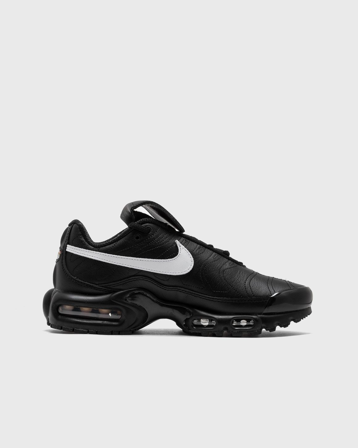 Air max tn black and white online