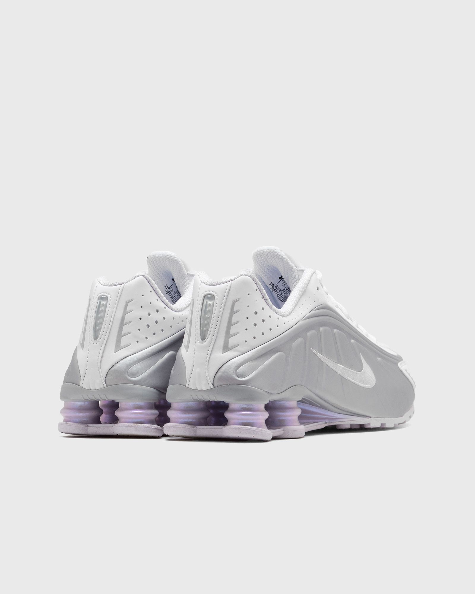 WMNS NIKE SHOX R4