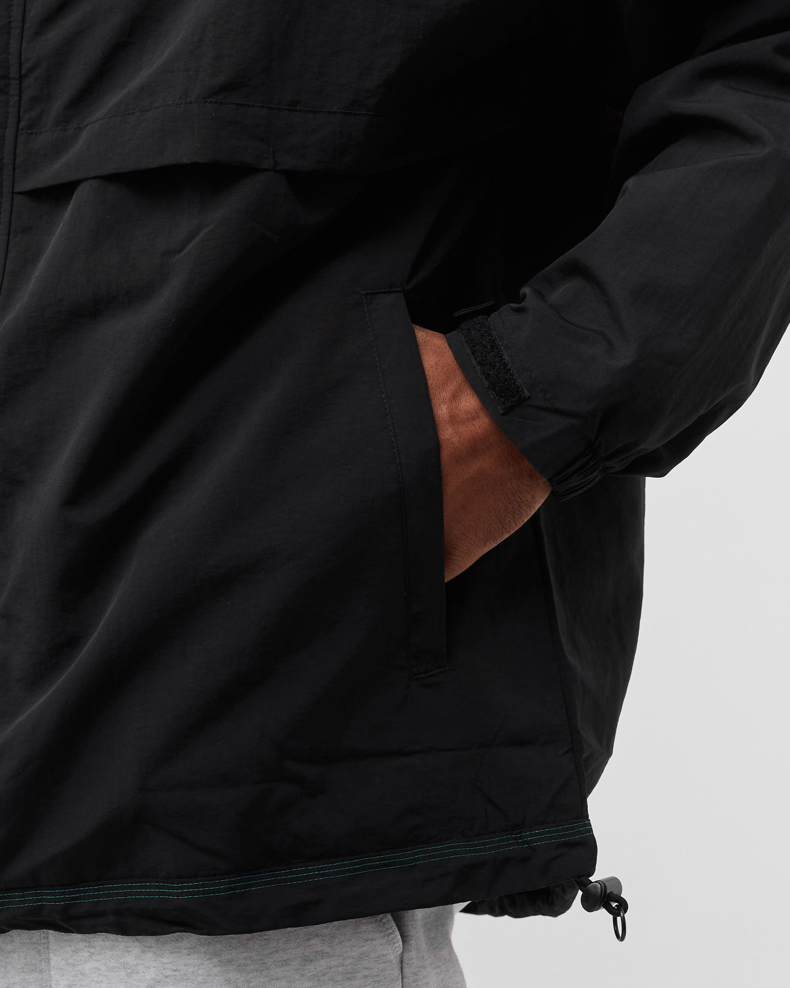 EQT LOGO WINDBREAKER