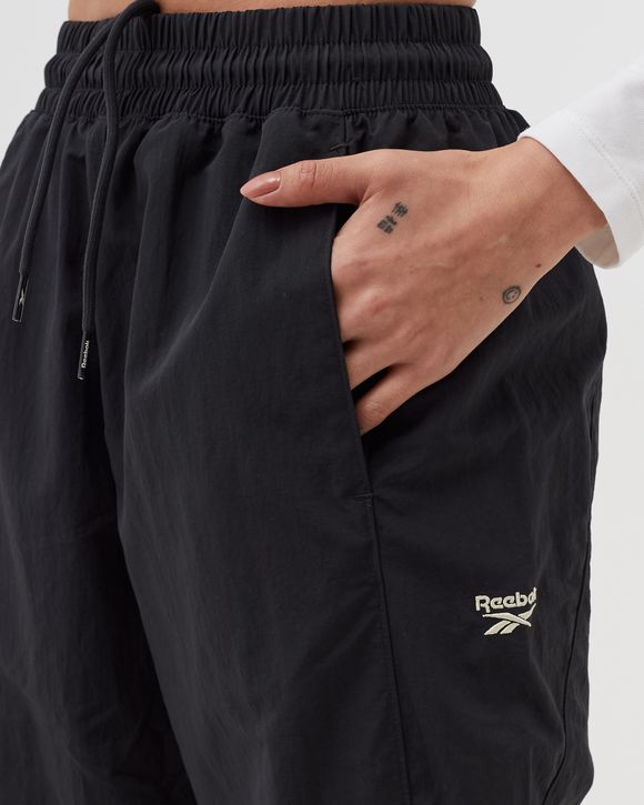 Reebok franchise track 2025 pant black