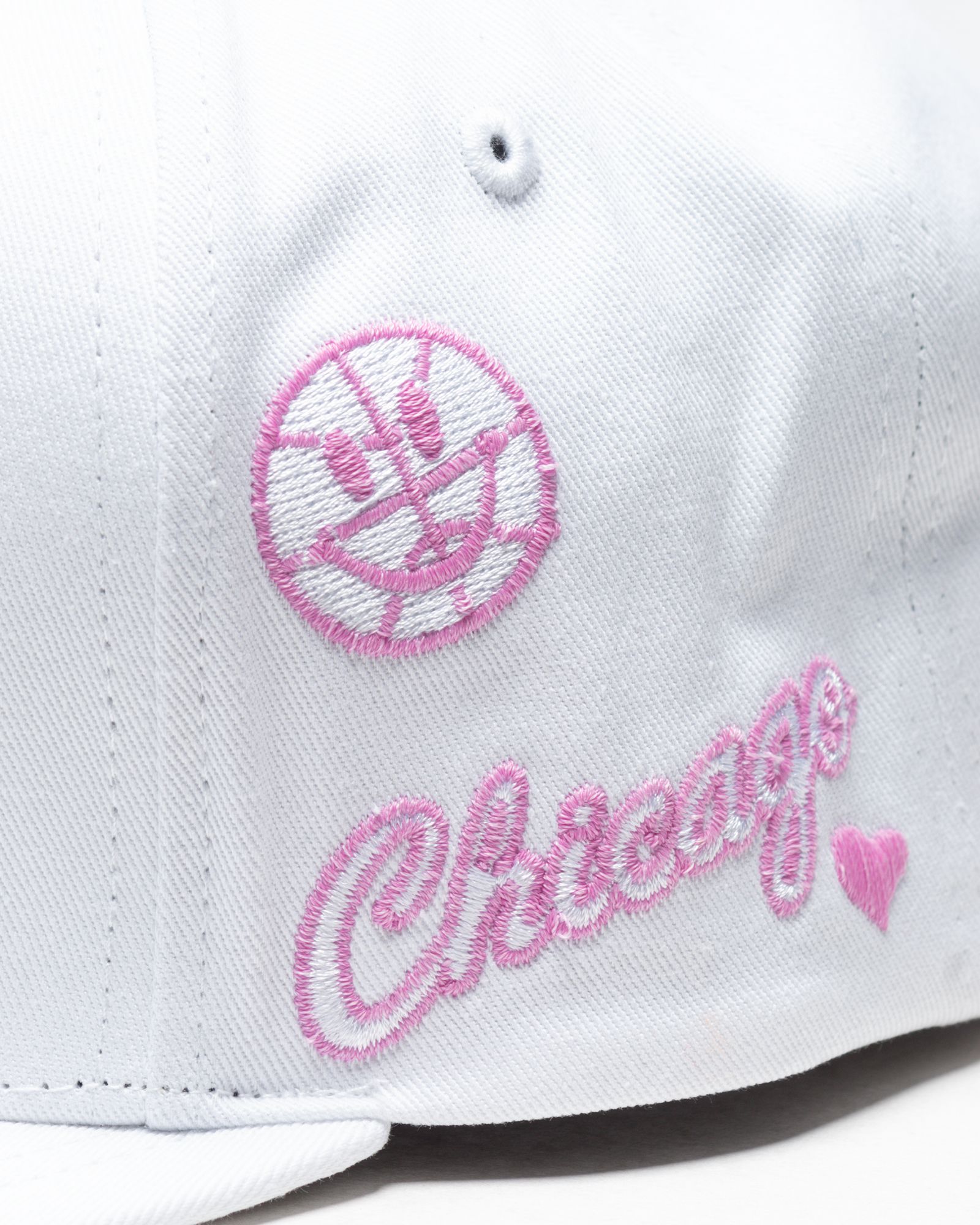 UV REACTIVE SNAPBACK Bulls