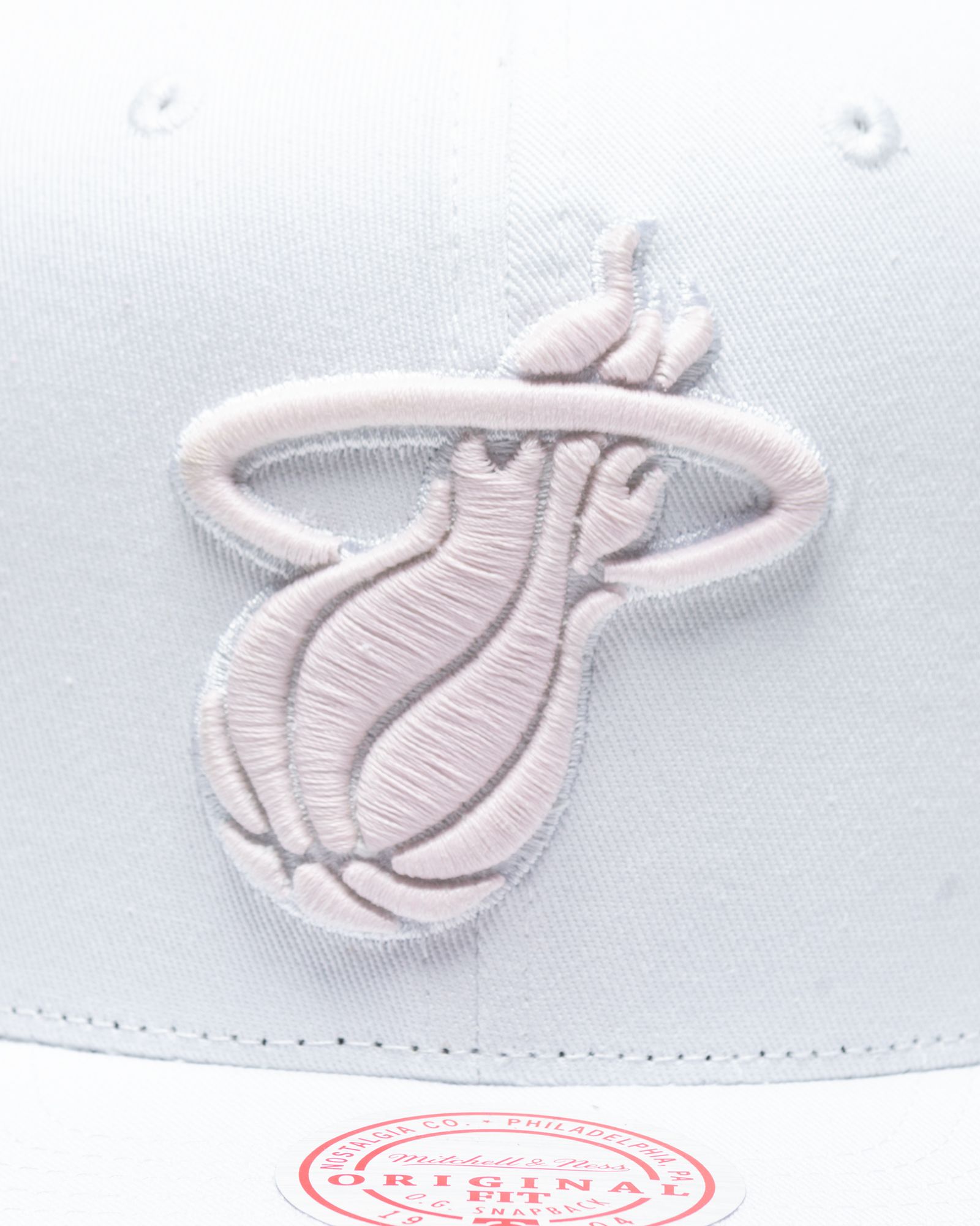 UV REACTIVE SNAPBACK Heat