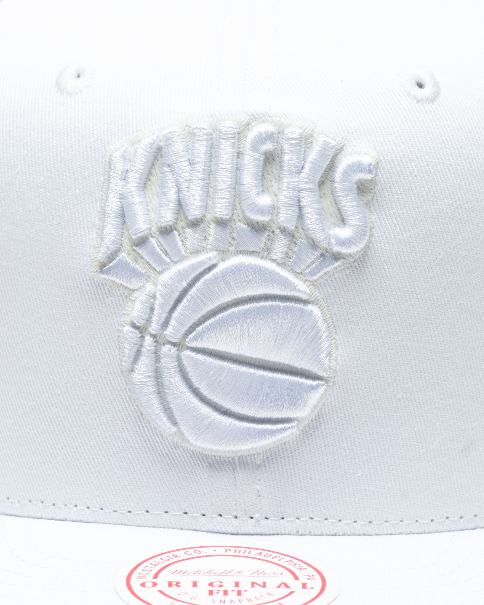 UV REACTIVE SNAPBACK Knicks