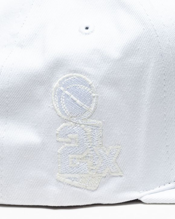 UV REACTIVE SNAPBACK Knicks