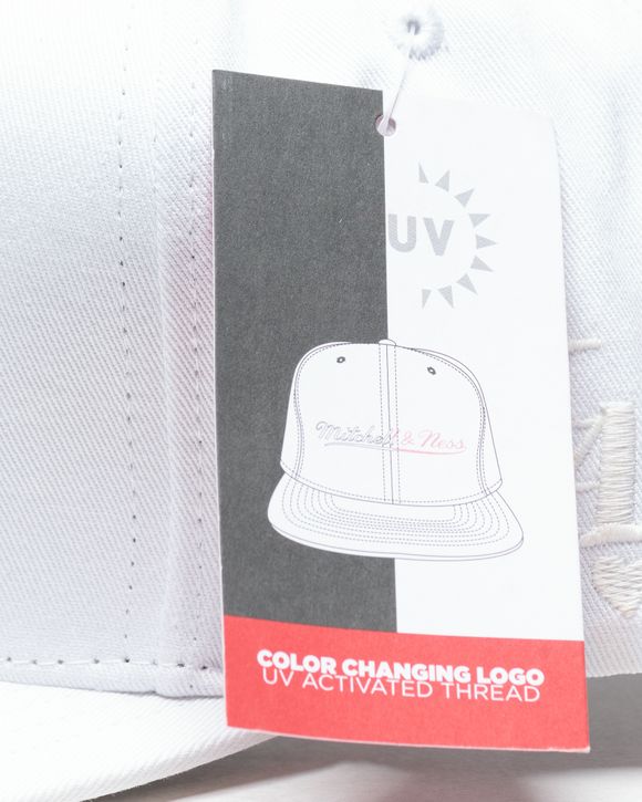 UV REACTIVE SNAPBACK Knicks