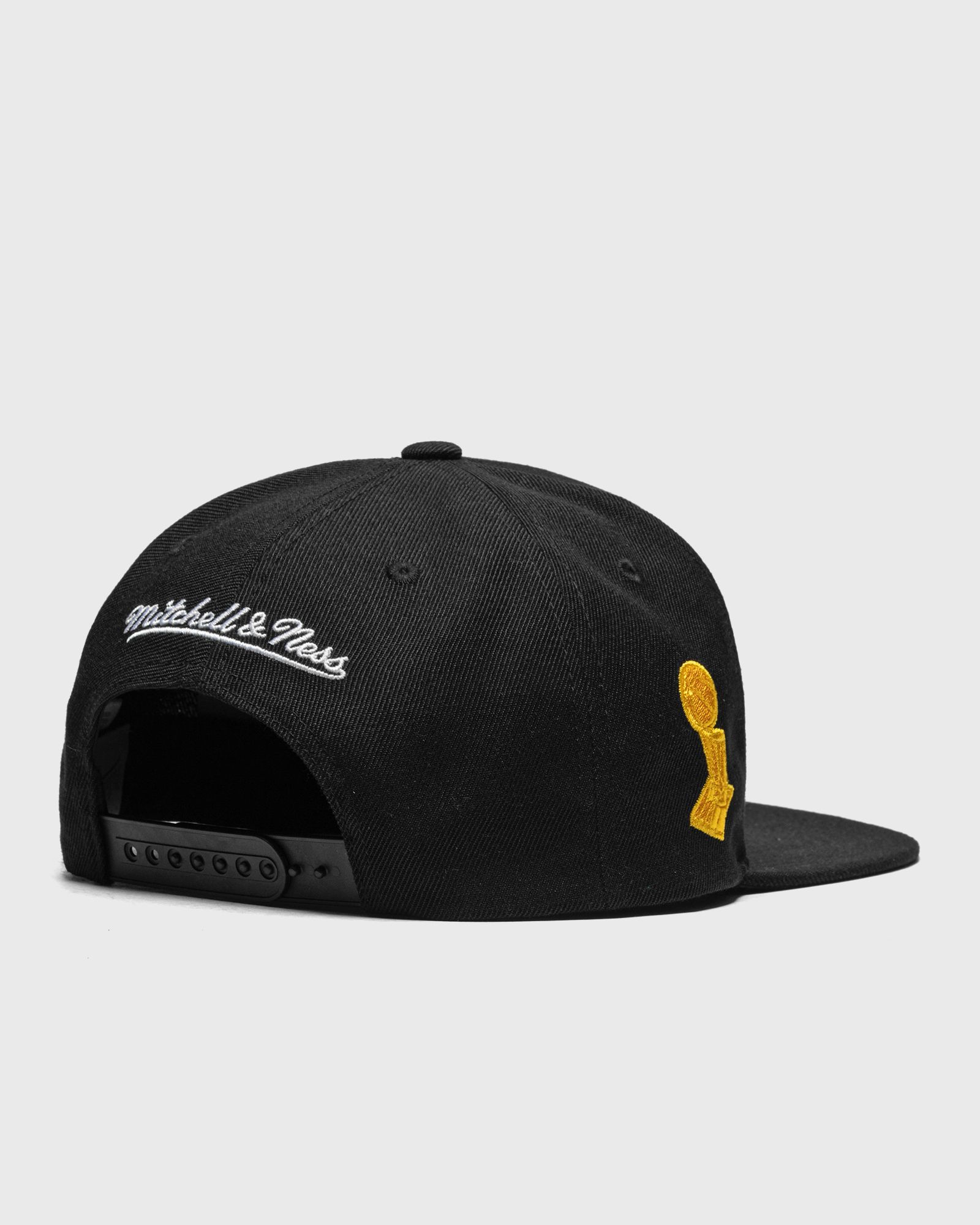 NBA CHAMPS SNAPBACK CAP HWC CLEVELAND CAVALIERS 2016