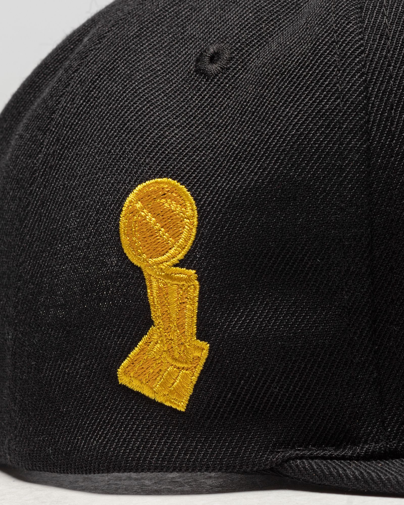 NBA CHAMPS SNAPBACK CAP HWC CLEVELAND CAVALIERS 2016