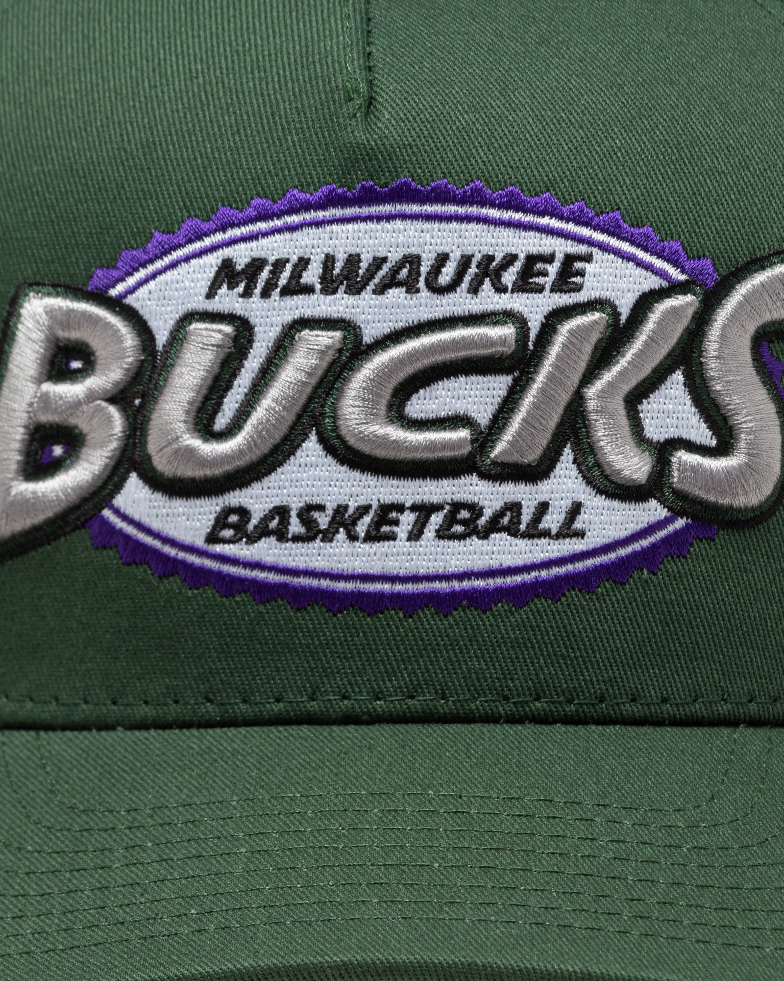 NBA TEAM SEAL TRUCKER HWC BUCKS