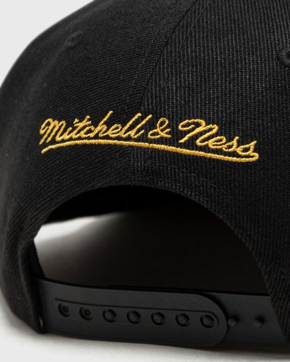 Black mitchell and ness snapback online