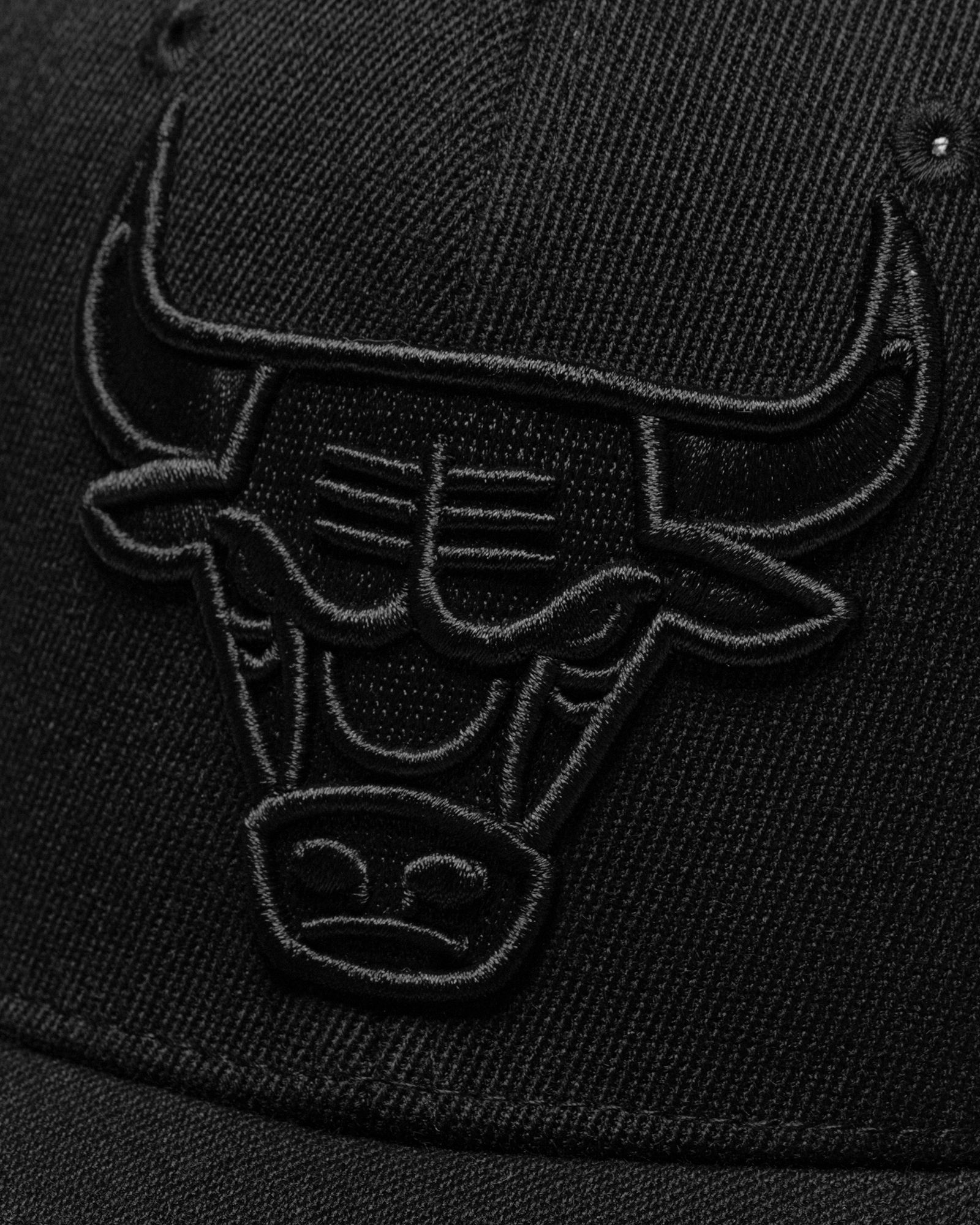 Blk/Blk Logo Classic Red