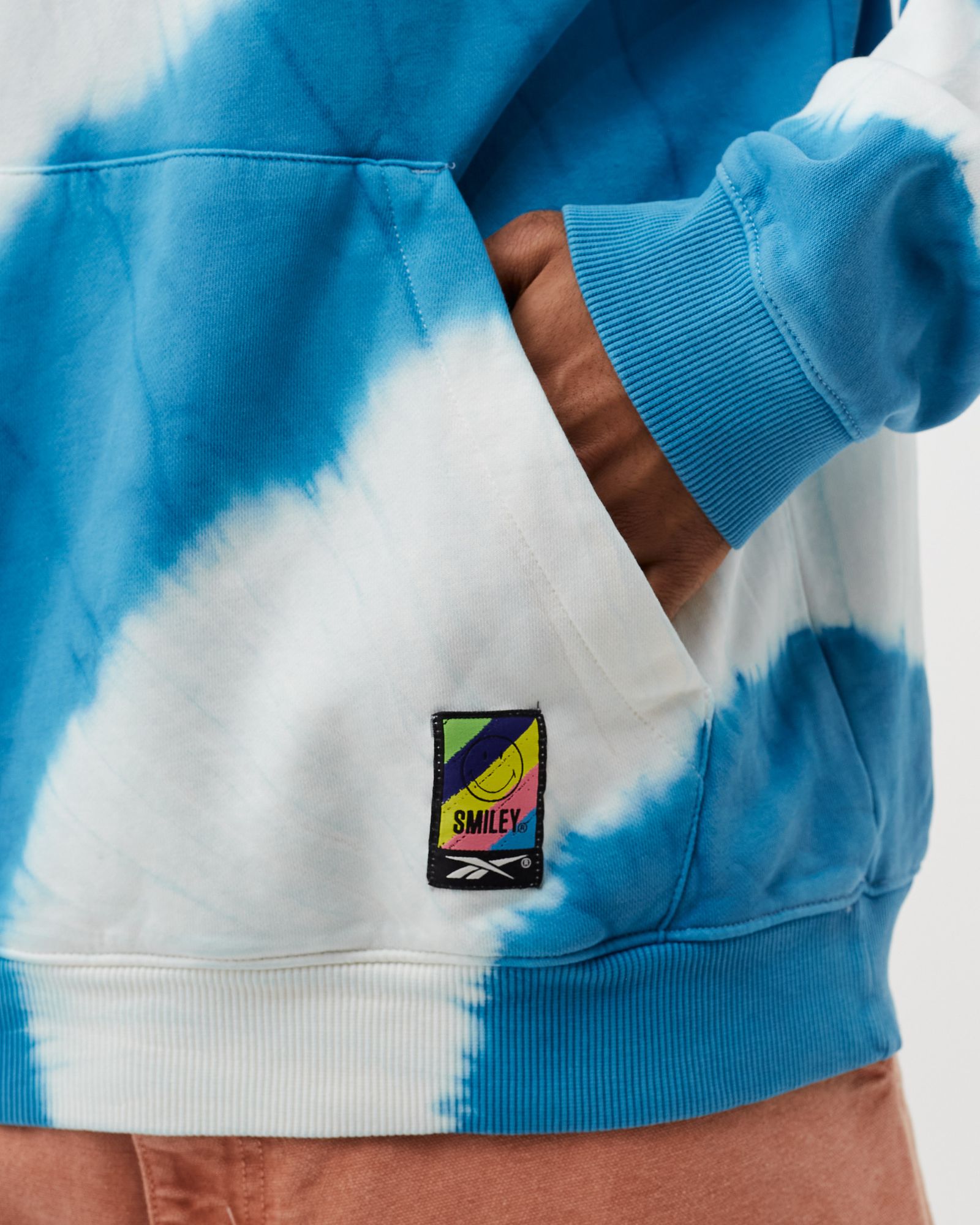 REEBOK x SMILEY HOODIE