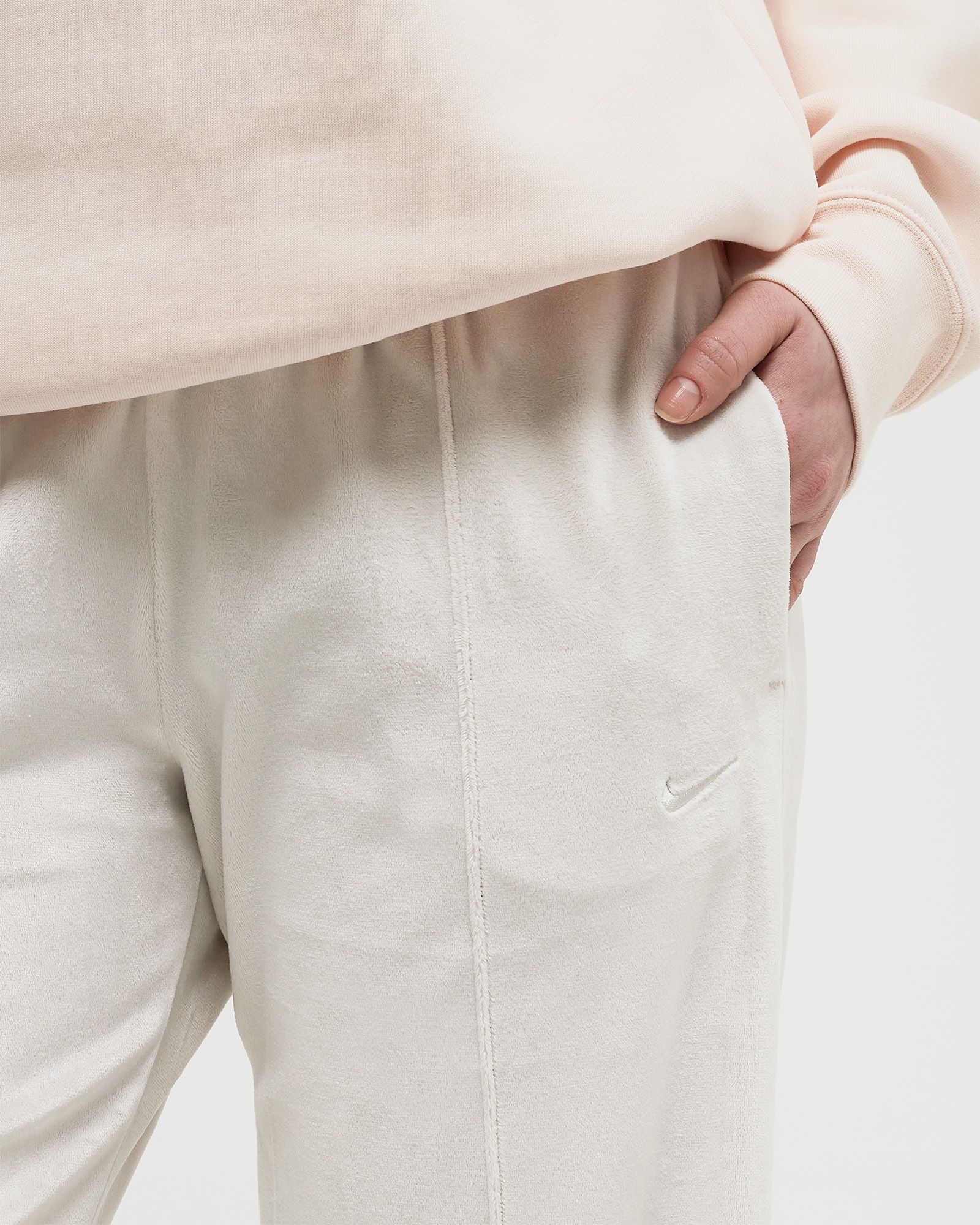 WMNS Sportswear Chill Knit Mid-Rise Velour Pants