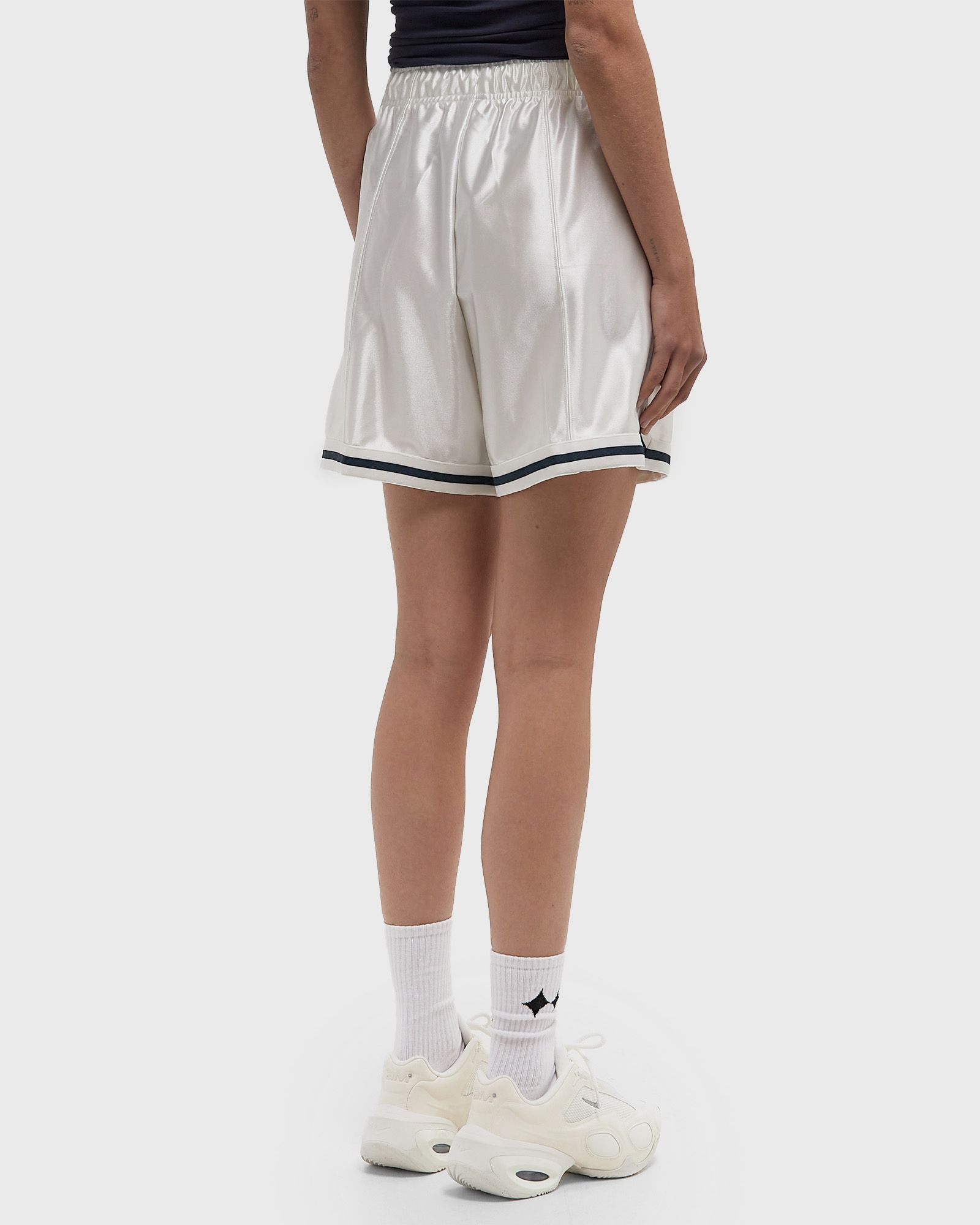 WMNS STREET 6 SATIN GX SHRT