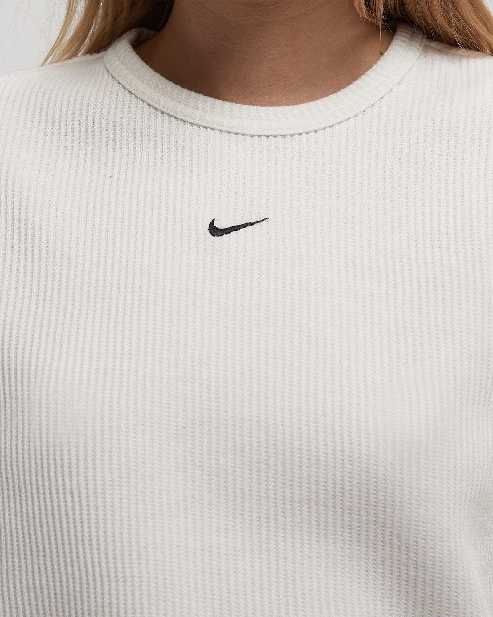 Sportswear Chill Loose Short-Sleeve Top