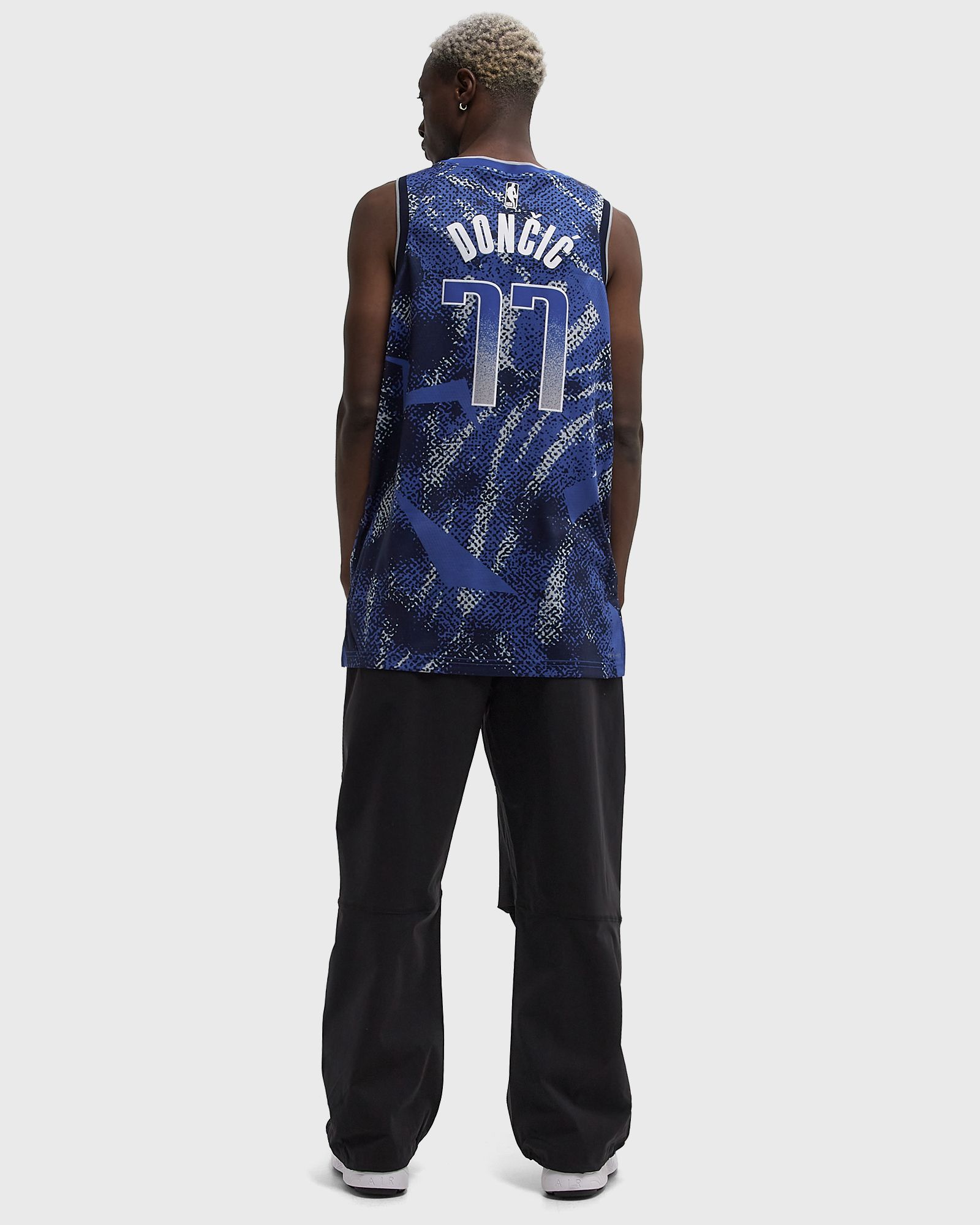 SEL MNK DF JSY V5 LUKA DONCIC