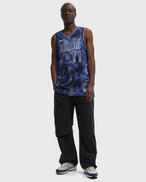 SEL MNK DF JSY V5 LUKA DONCIC