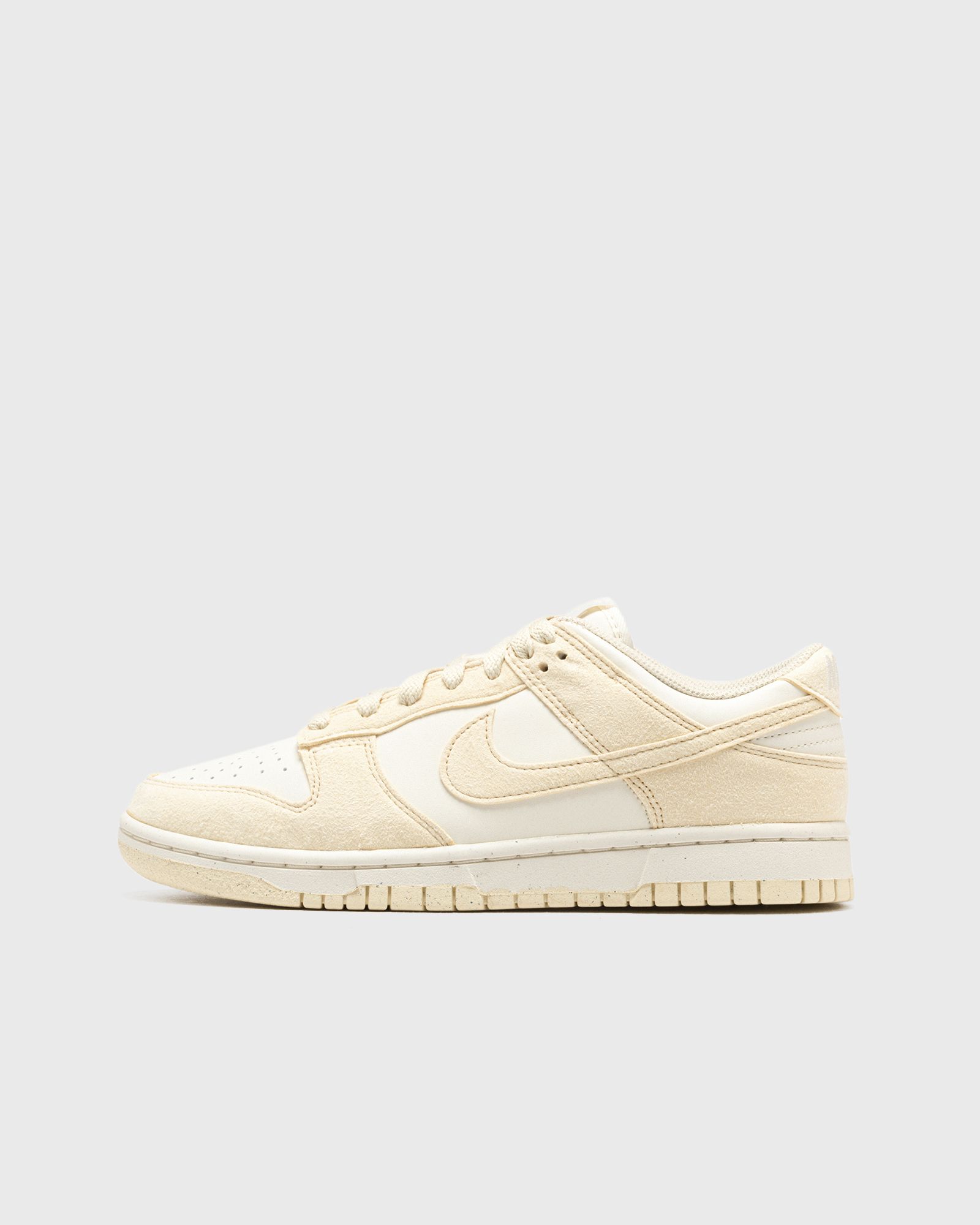 WMNS DUNK LOW