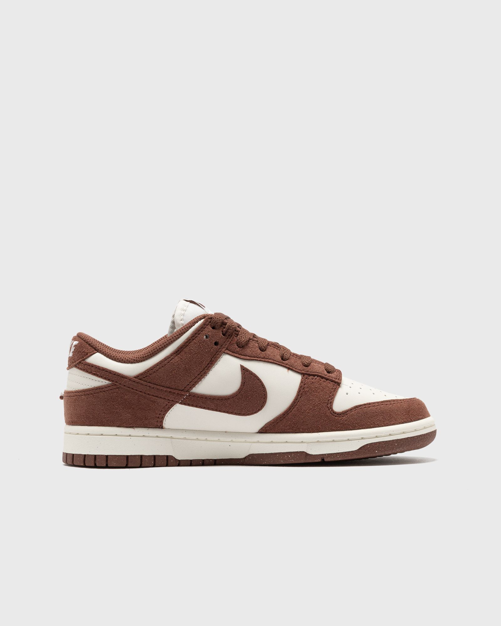 WMNS DUNK LOW