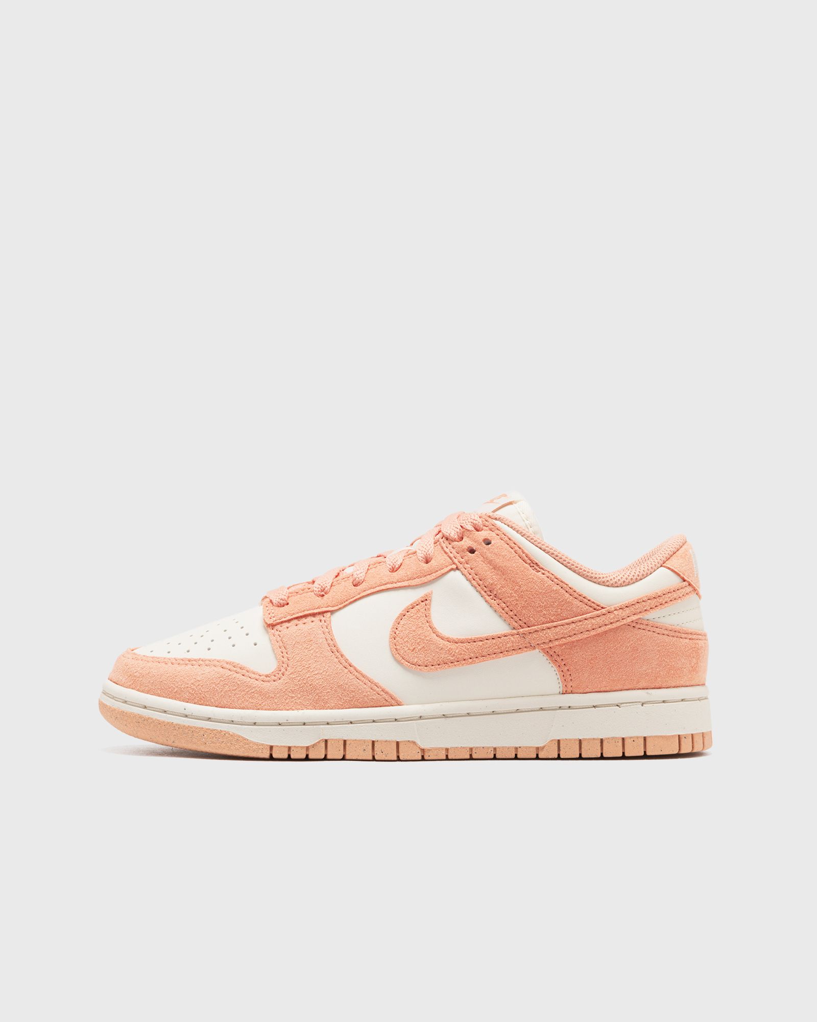 WMNS DUNK LOW