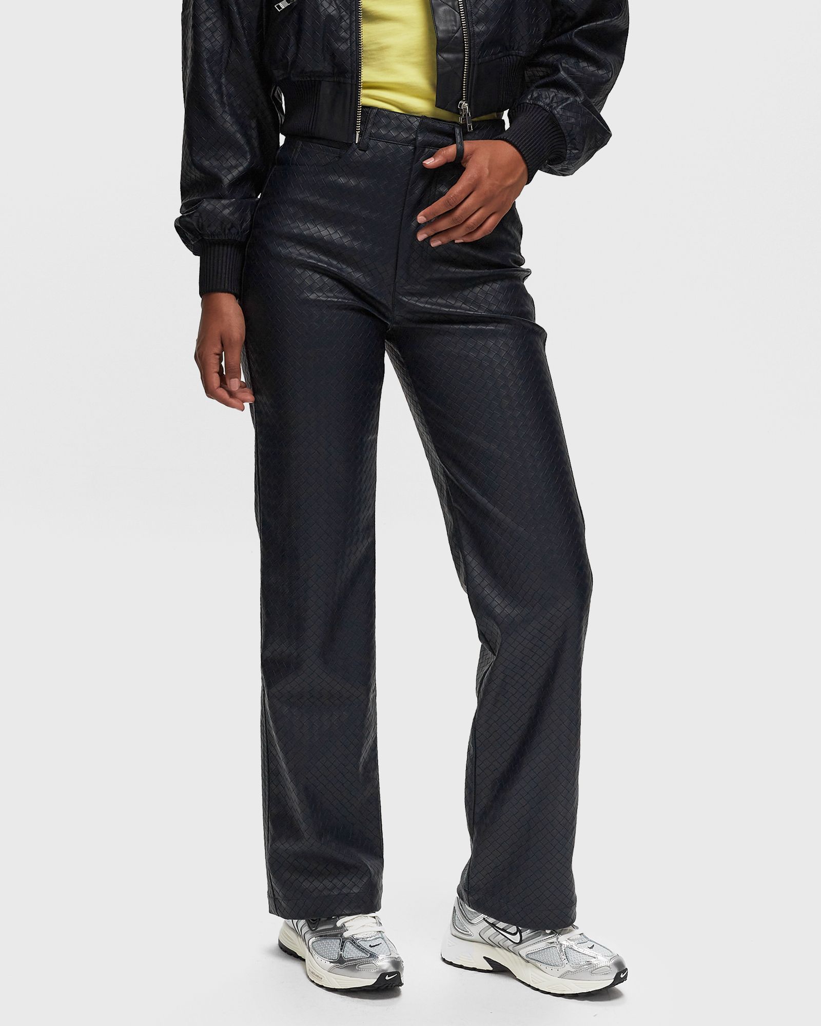 WMNS AIR PEGASUS 2005