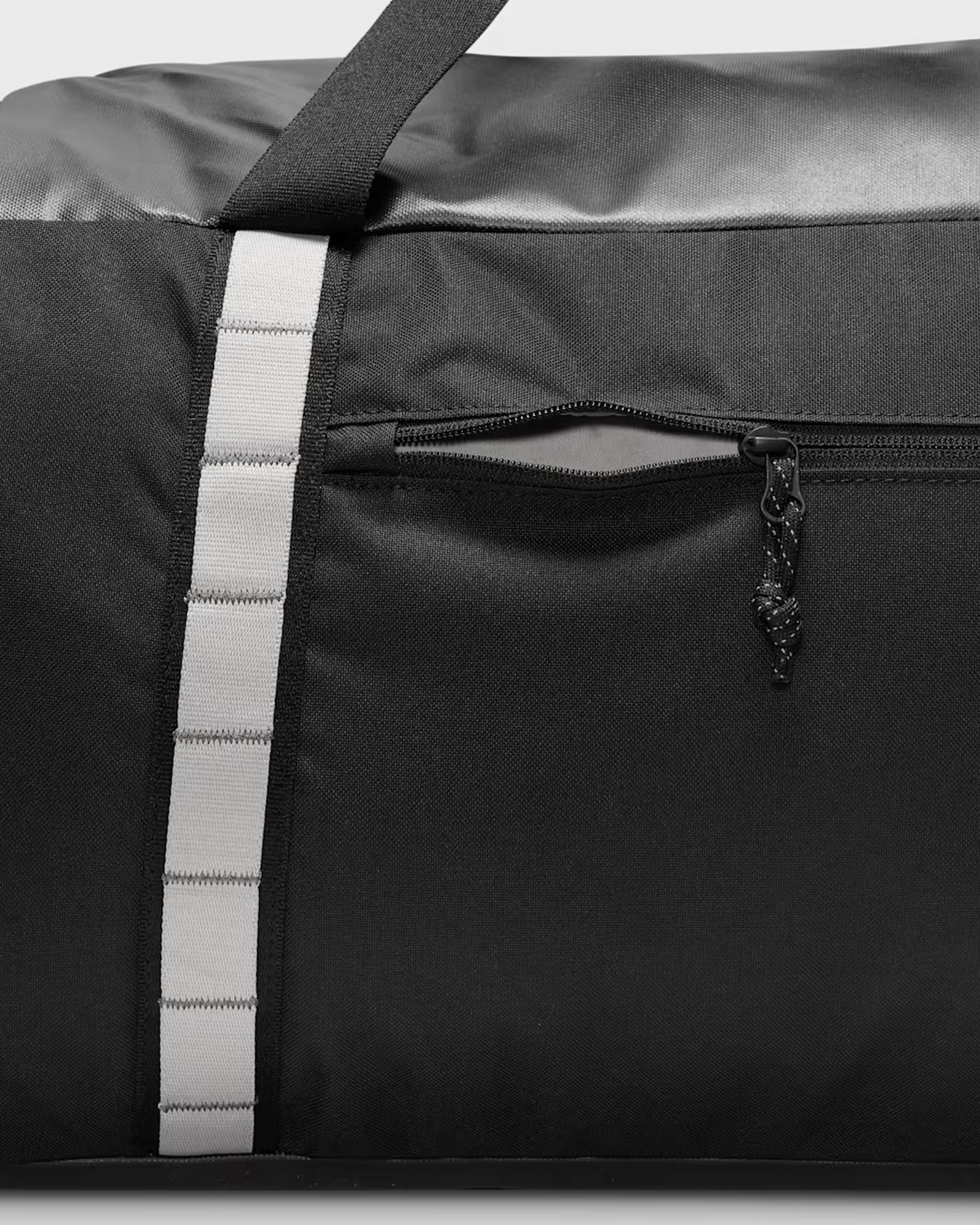 ACG DAYMAX DUFFEL BAG