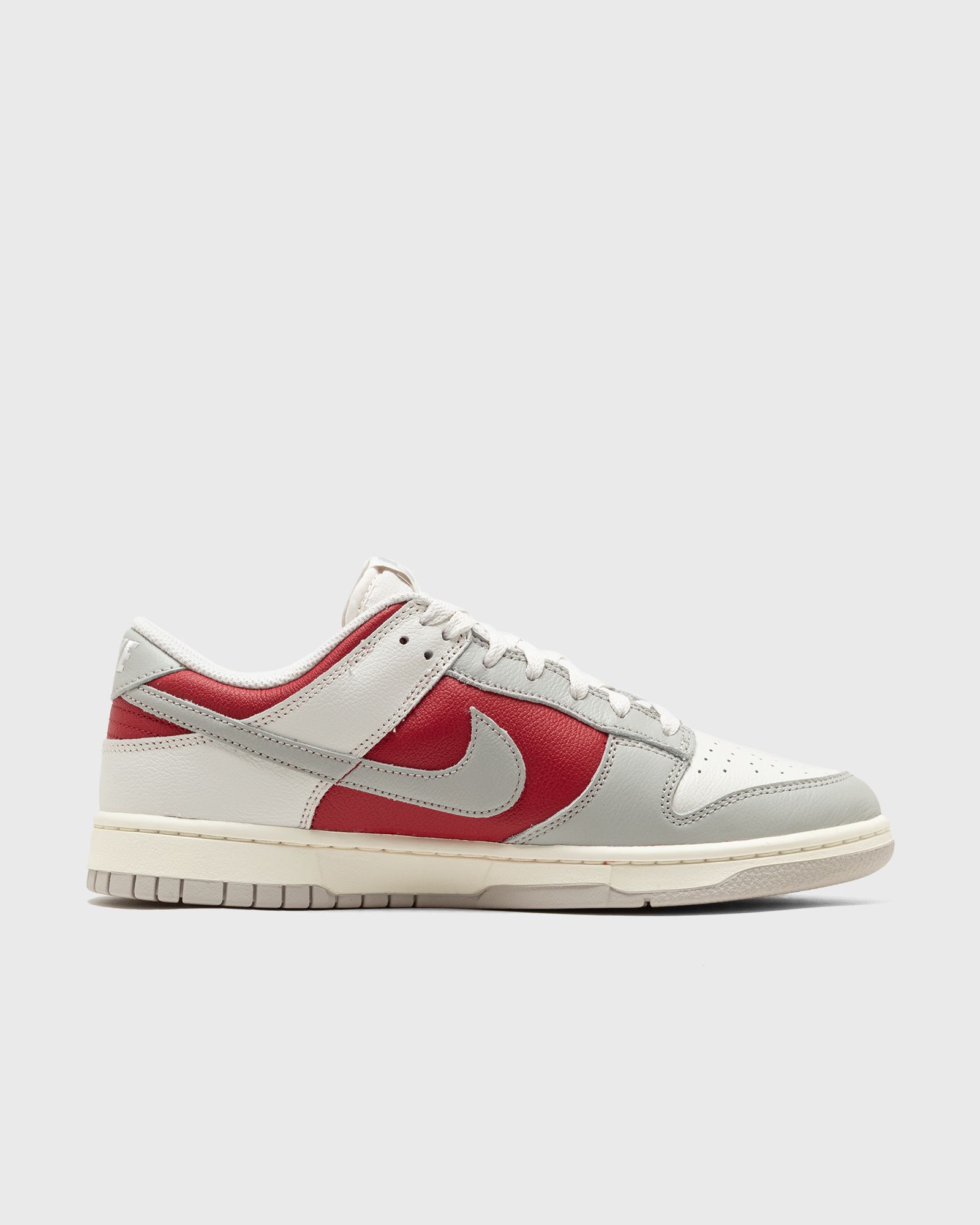 DUNK LOW RETRO