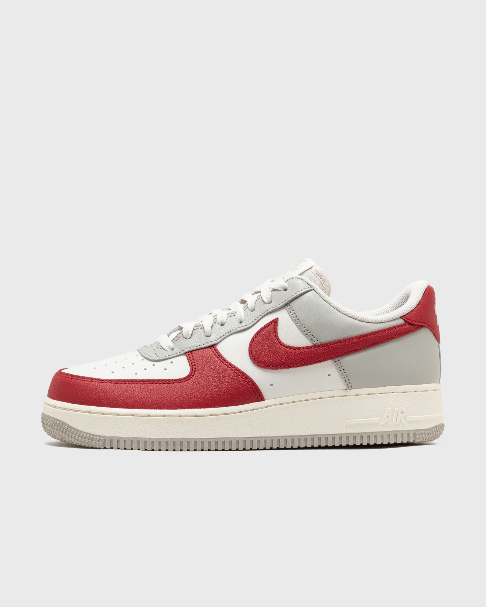 AIR FORCE 1 '07 LV8