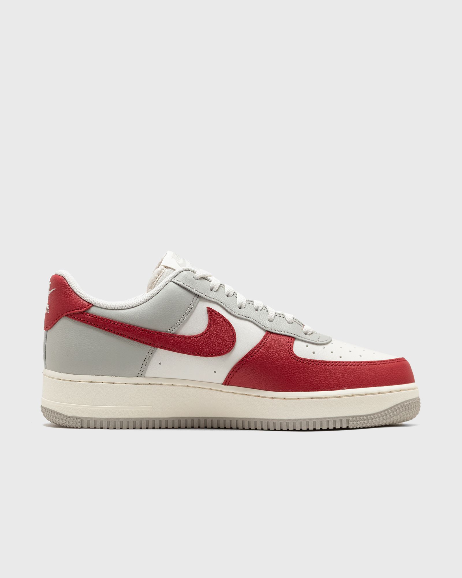 AIR FORCE 1 '07 LV8