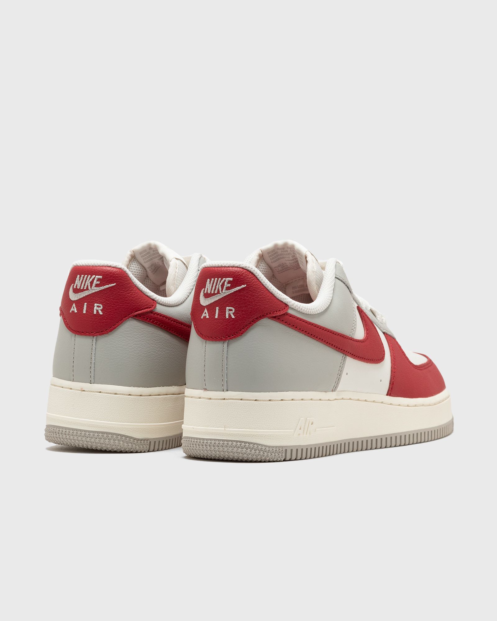 AIR FORCE 1 '07 LV8