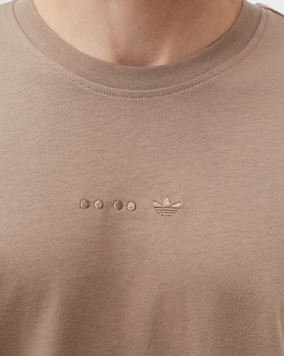 ESSENTIALS TEE
