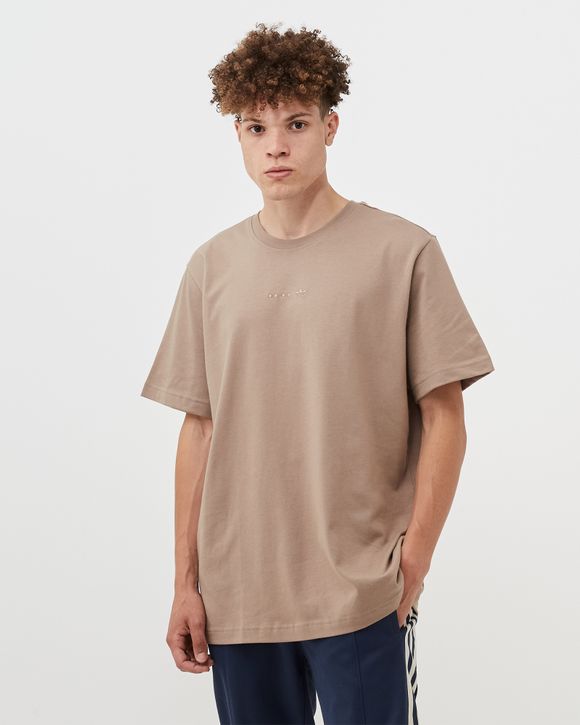 ESSENTIALS TEE