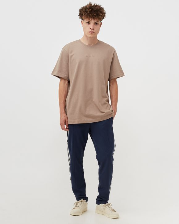 ESSENTIALS TEE