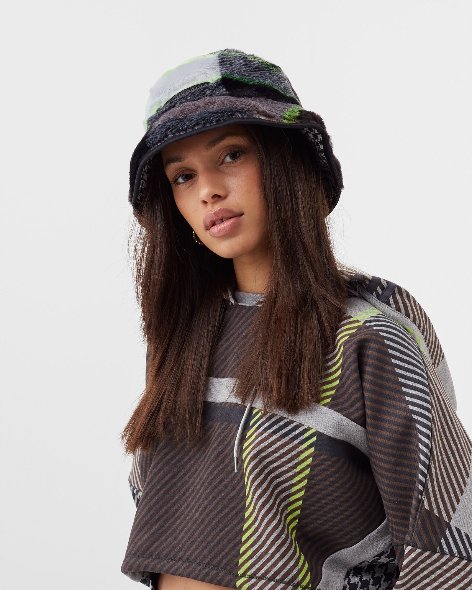 ADIDAS X IVY PARK REVERSIBLE BUCKET HAT