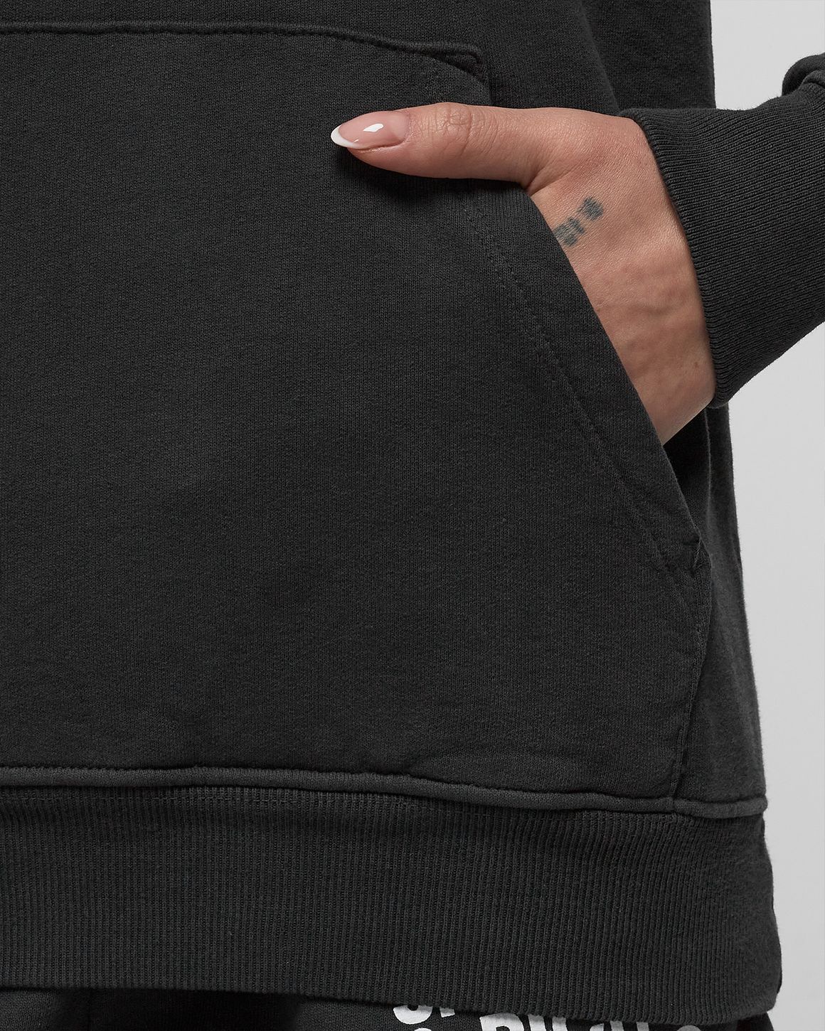 スウェット・トレーナー Sporty & Rich Exercise Size Open Hood Faded Black HOAW232FB HWCNY Hoodie - Faded Black/White – Sporty & Rich