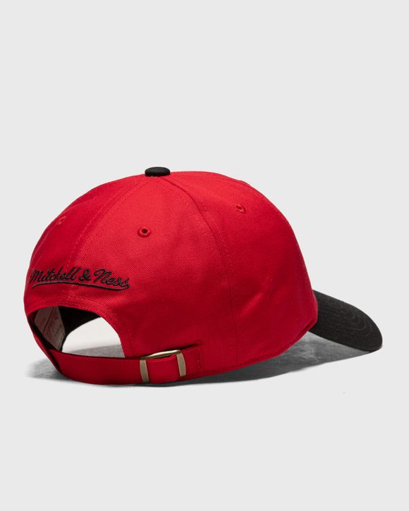 Mitchell & Ness NBA Team 2 Tone 2.0 Dad Strapback Cap HWC Chicago Bulls Men Caps Red in size:ONE Size